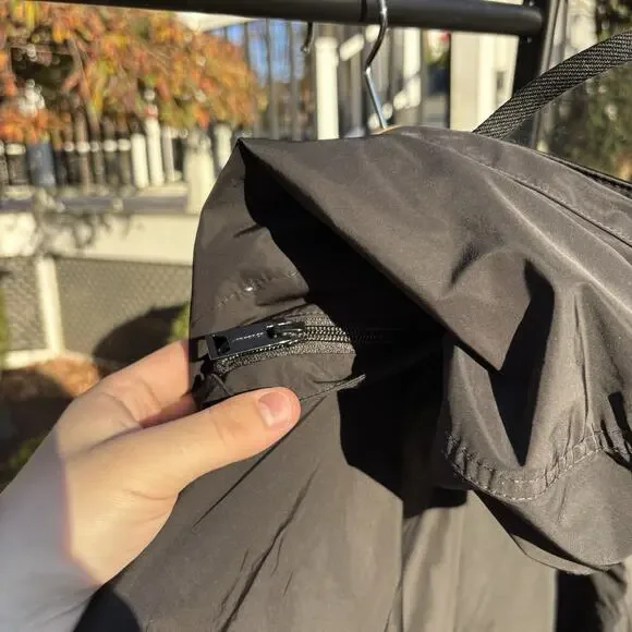 Authentic Burberry Rain Jacket Visor Taffeta Hooded Mens 54 Waterproof Black